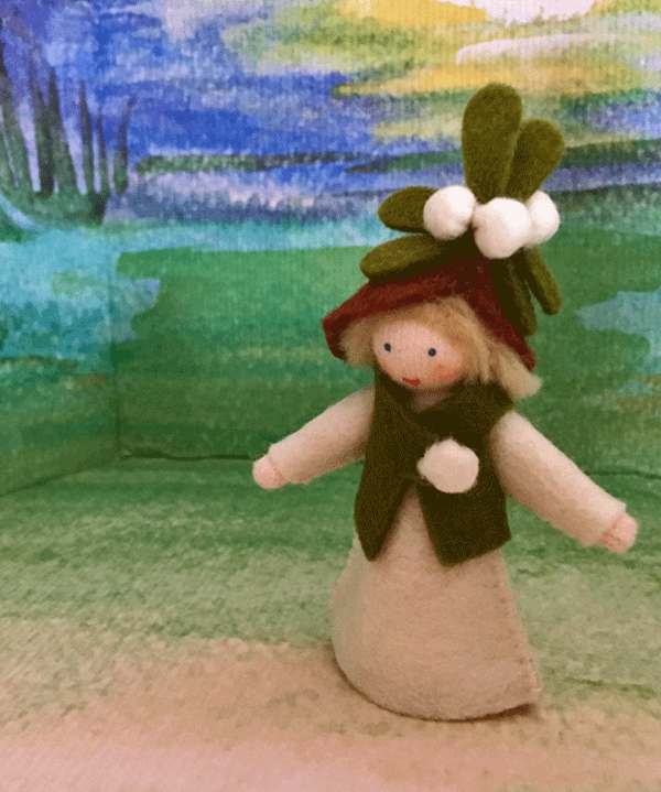 Standing Mistletoe Mini Felt Waldorf Doll - Niddle Noddle