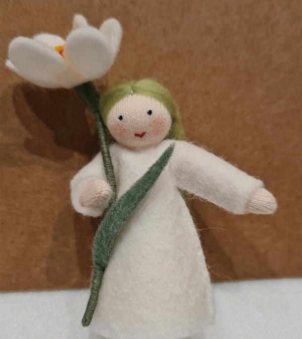 Light Skin Narcissus Waldorf Felt Doll - Niddle Noddle