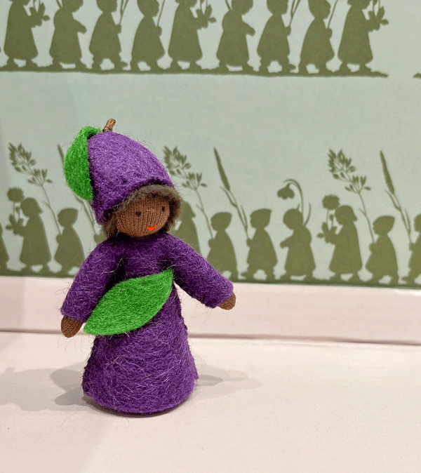 Dark Skin Plum Warldorf Felt Flower Fairy - Niddle Noddle