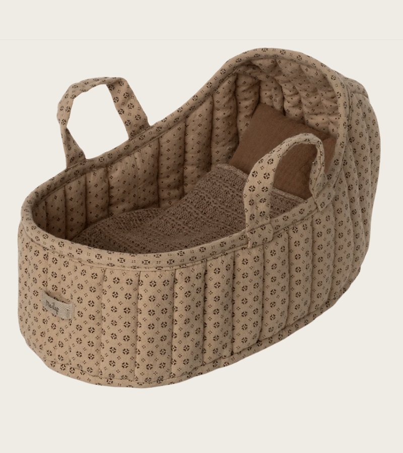 Large Sand Carrycot by maileg