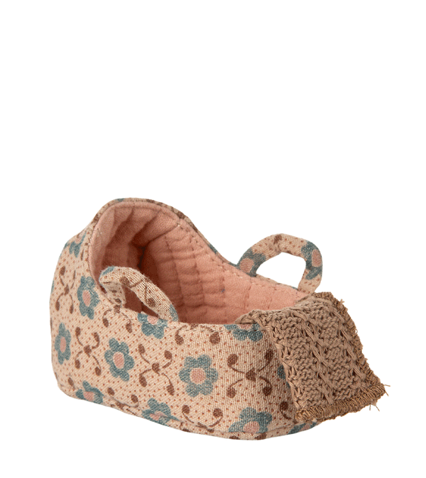 Baby Mouse Rose Carry Cot by maileg