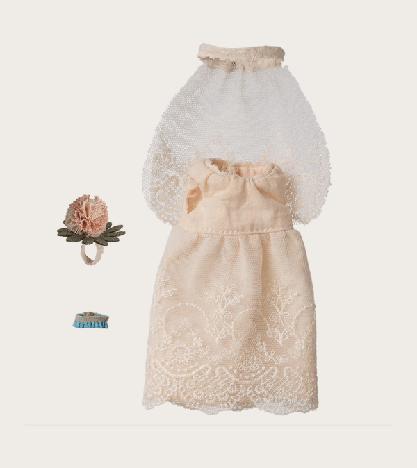 Wedding Dress for Mum Mouse by maileg