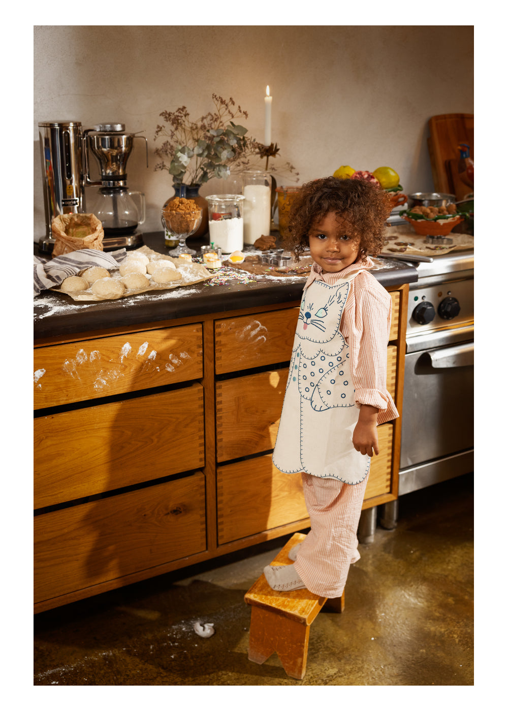 Kitty Apron by MarMar Copenhagen