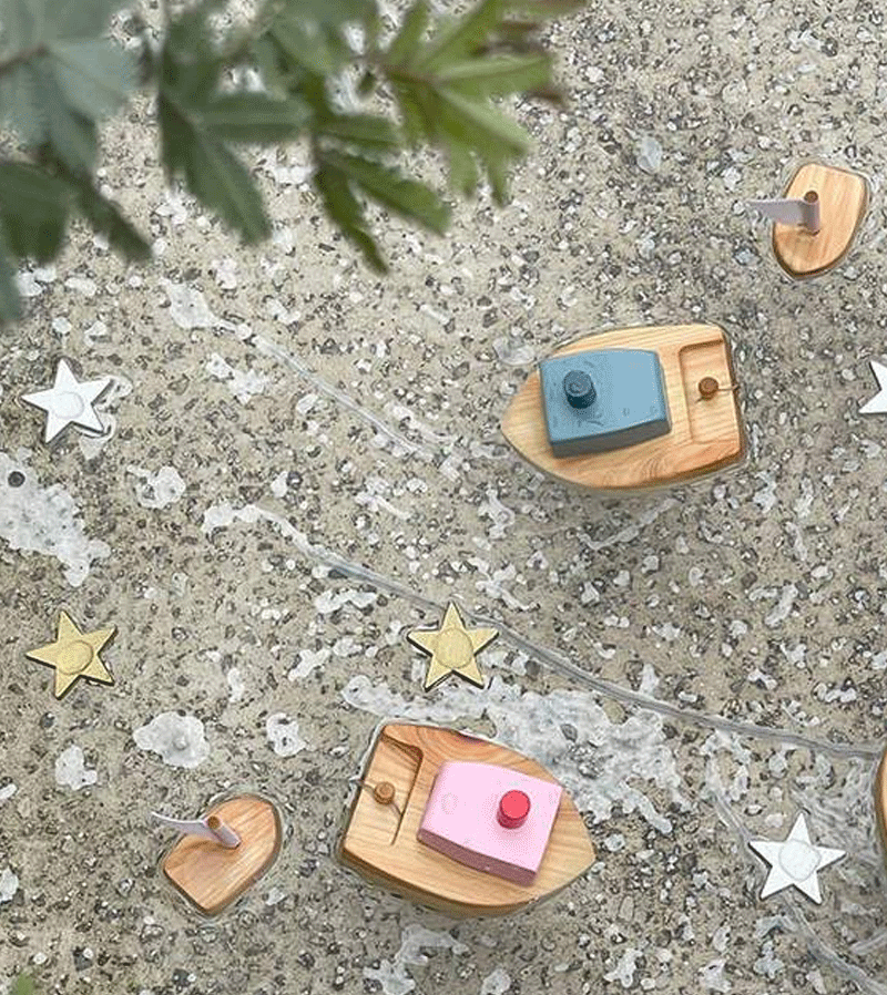 Ofune Wind-Up Boat by Kiko & gg