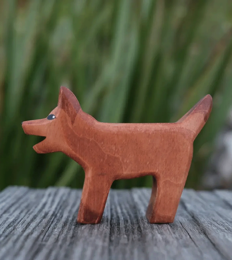 Wooden Brown Dog by Holzwald
