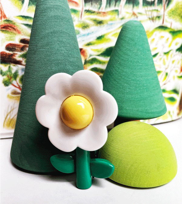 White Daisy Hair Clip by Acorn & Will