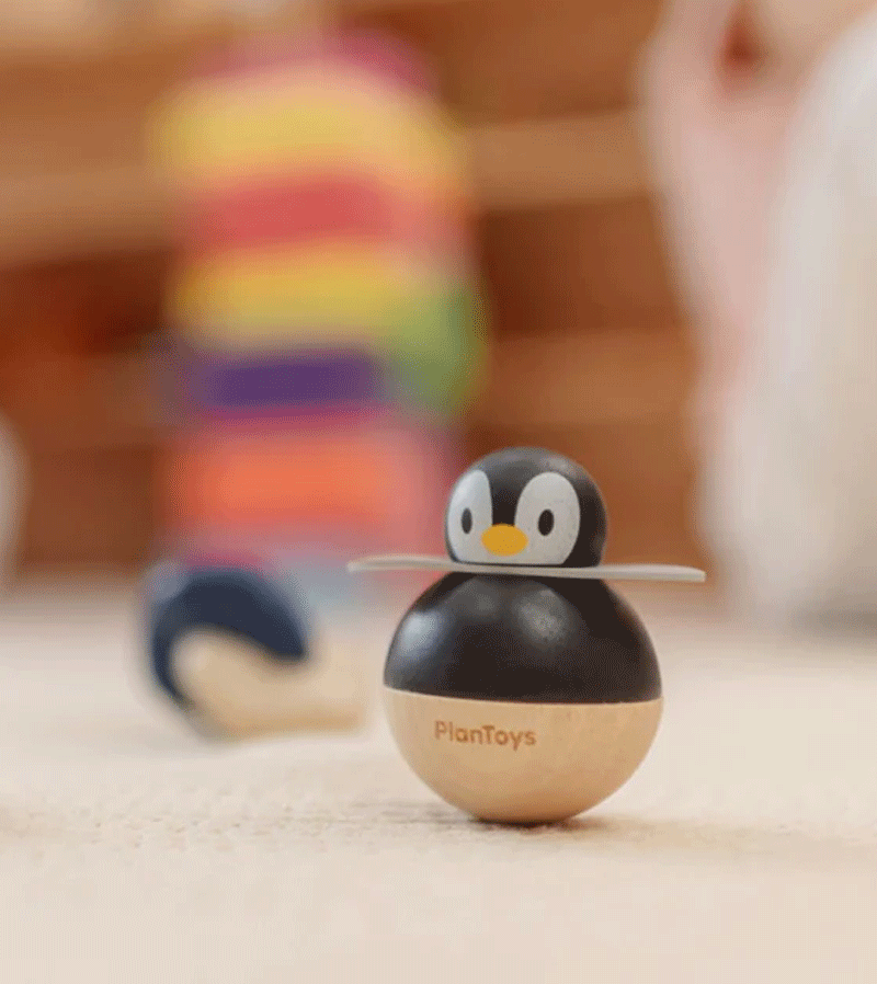 Penguin Wobbler by Plantoys