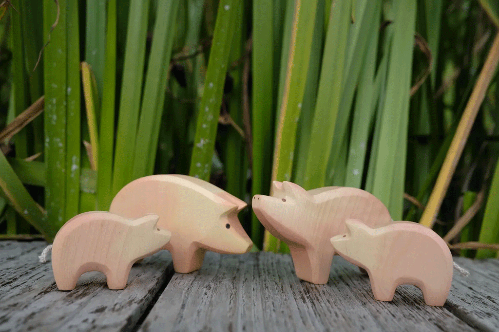 Wooden Pig by Holzwald
