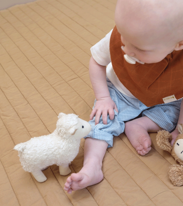Sam Sheep Rattle by Fabelab