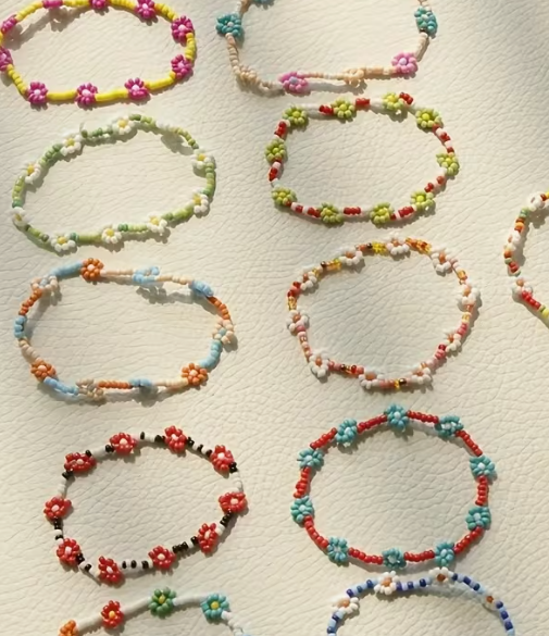 Assorted Tiny Bead Daisy Bracelet