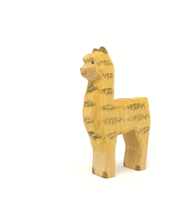 Wooden Small Alpaca by Holzwald