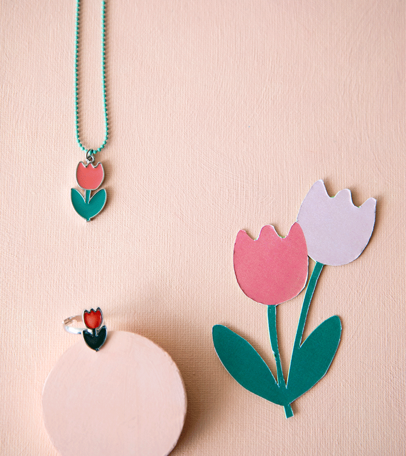 Tulip Enamel Ring and Necklace Set