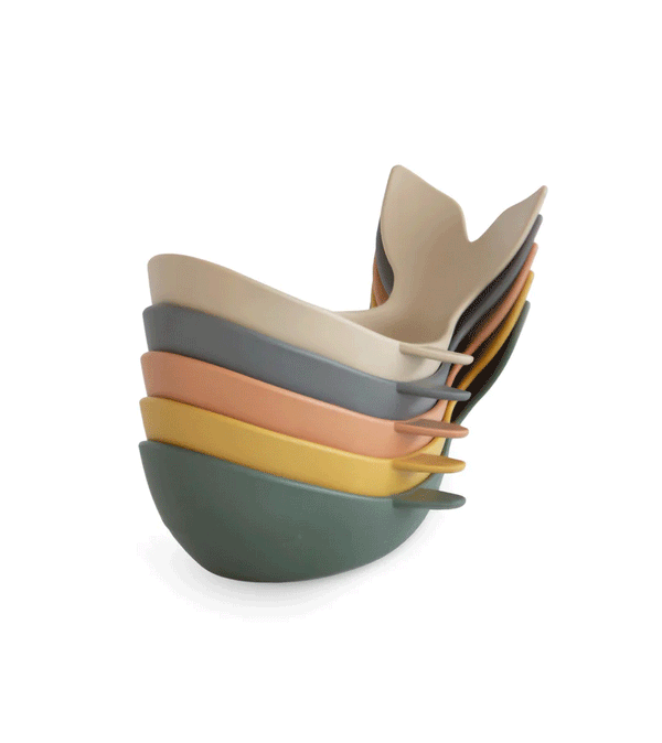Retro Mushie Whale Bath Stackers by Mushie